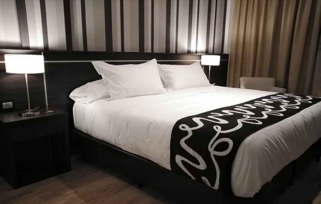 Amerian Rafaela Hotel Ngoại thất bức ảnh